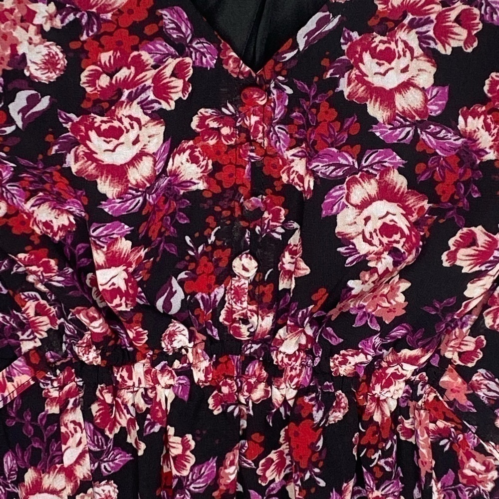 Isabel Maternity Floral Button Chiffon Blouse - Picture 2 of 4